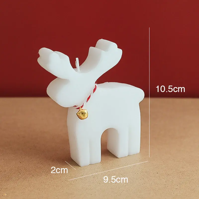Christmas Snowman Elk Scented Candle | Color: Moose
