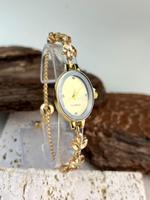 Women's Elegant Rhinestone Jewelry Decor Leaf Design Quartz Watch, Fashionable Oval Dial Analog Watch for Women & Girls, Tr...