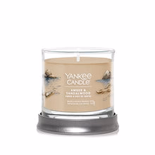 Yankee Candle Amber and Sandalwood Candle (Amber and Sandalwood) - 340g