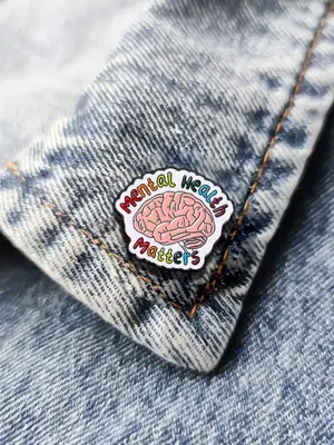 1 Piece Creative Letter Brain Shaped Brooch, Original Metal Badge For Gifts, Cute & Fashion Accessories For Men & Women For D...