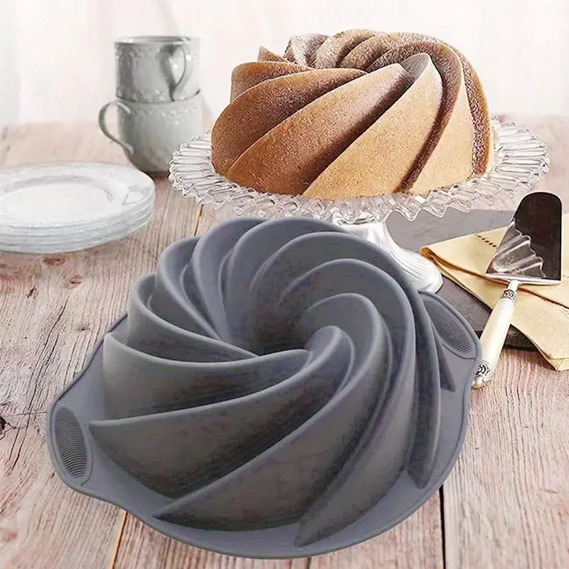 Silicone Chiffon Cake Baking Mold, 1 Count Summer Spiral Shaped Baking Tool for Daily Use, Chiffon Cake Baking Pan, Baking Mo...
