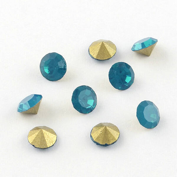 Glass Pointed Back Rhinestone