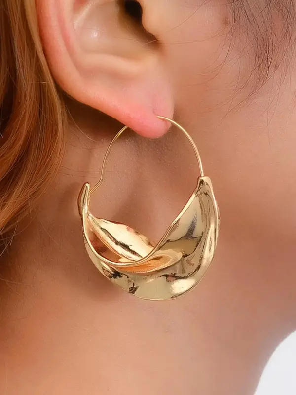 1 Pair Unique Geometric Design Hoop Earrings, Texture Metal Irregular Party Earrings, Fashionable Earrings for Women, Daily U...