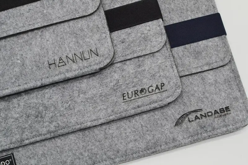 Funda HAZI | Tamaño: 13 | Colores: Negro | Personalizar producto: No