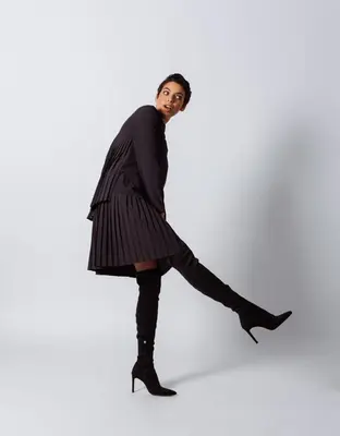 Luxe Black Pleated Skirt | Size: L | Color: black