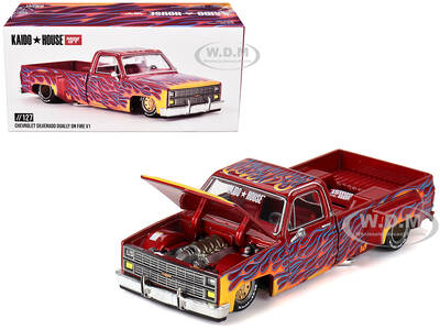 Chevrolet Silverado Dually Pickup Truck \