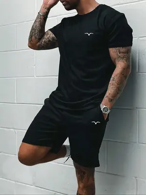 Men's Graphic Tee & Drawstring Waist Shorts, Regular Fit Casual Short Sleeve T-shirt & Shorts, Summer Outfits 2024