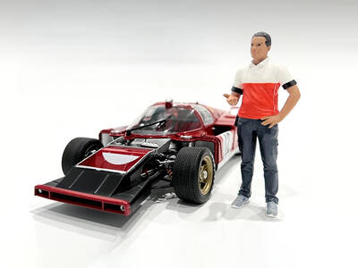 Race Crew Figure #4 for 1/24 Scale Models by American Diorama