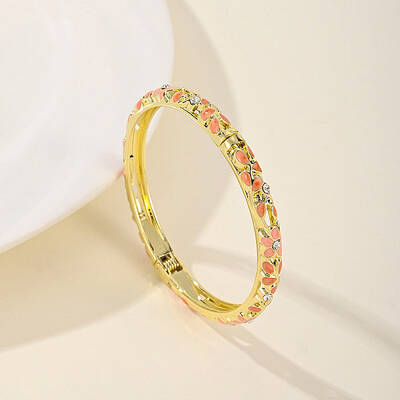 Fashionable Casual Retro Alloy Enamel Hinged Bangles for Women