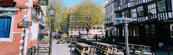 The Best of Bristol: A Guide to the Old City and its Brilliant Pubs