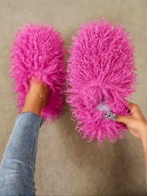 Women's Fashionable Solid Color Plush Slippers, Casual Soft Comfortable Home Slippers, Warm Slippers for Indoor & Outdoor Use...