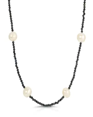 Tavi Necklace | Gemstone: Sapphire | Metal Color: Silver