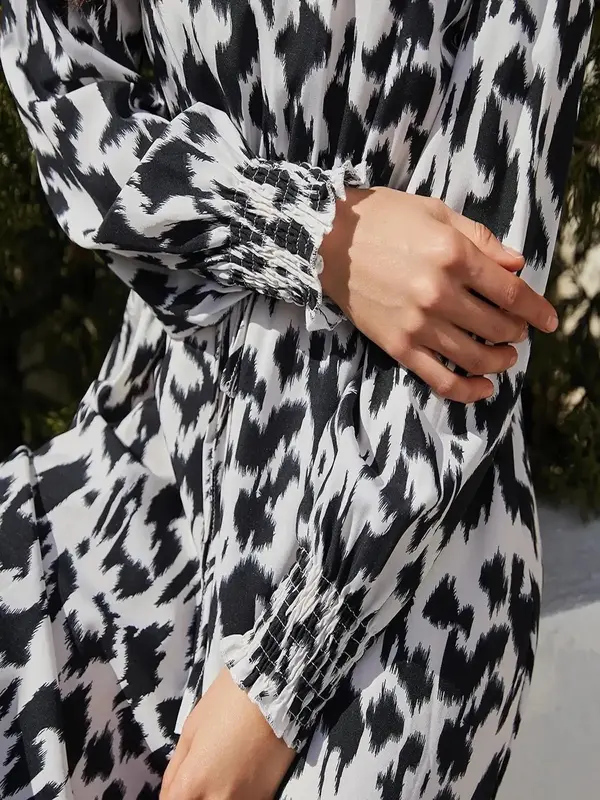 Women's All Over Print Long Sleeve V Neck Tunic Dress, Casual Spring & Fall Dress for Daily Wear Holiday, Ladies Clothes