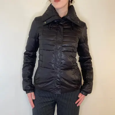 Guess Puffer - Small Black Down And Feather