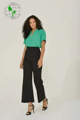 Emerald Green Split-Neck Short Sleeve Top | Size: S | Color: #50C878