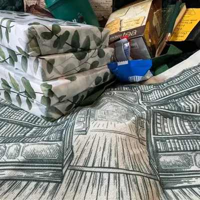 Bookish Gift Bundle- 7 Gifts in a box