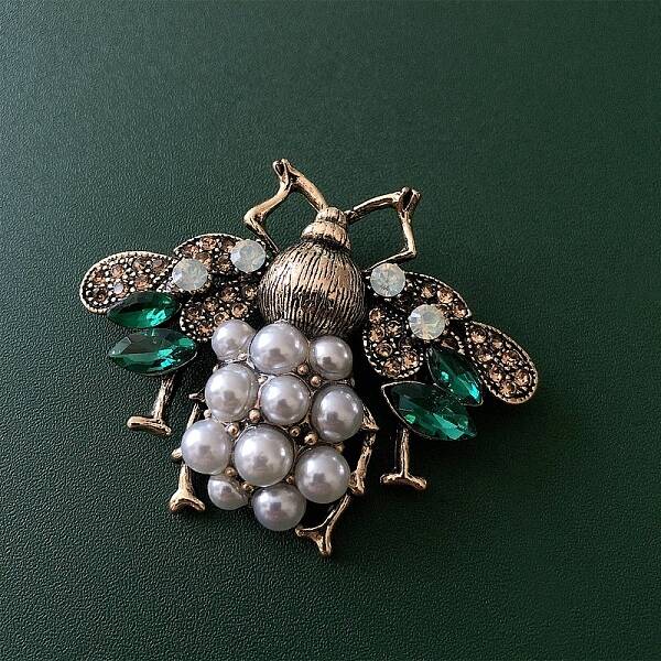 Bee Plastic Pearl with Rhinestone Brooch Pin