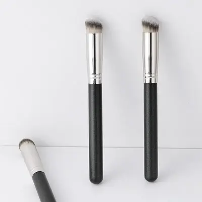 Round Head Foundation Brush, 1 Count Portable Multifunctional Makeup Brush, Makeup Tools For Beginners, Multitasker Brush Gif...