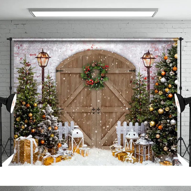 Christmas Tree Wreath Brown Gate Photo Backdrop - Aperturee