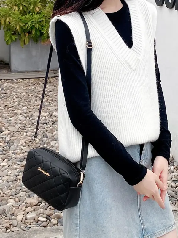 Rhombus Quilted Small Square Bag, Women's Letter Label Shoulder Bag with Adjustable Strap, Classic Crossbody Bag, 2025 New Tr...