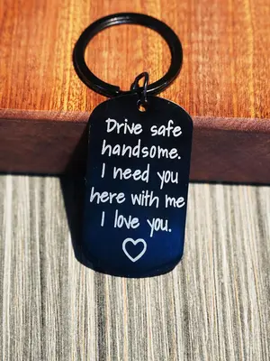 Fashion Letter Pattern Slogan Metal Keychain, Keychains for Men, Personalized Stainless Steel Keychain for Men & Women for Ca...