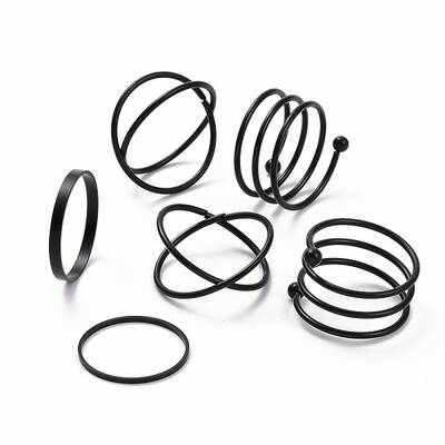 Criss Cross Alloy Finger Rings Set