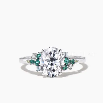 Oval Cut Moissanite Engagement Ring Emerald Cluster Multi-Stone Ring
