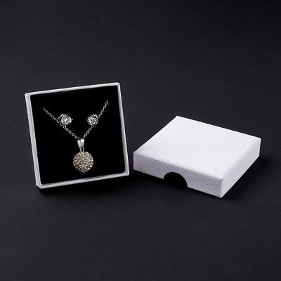 Paper with Sponge Mat Necklace Boxes