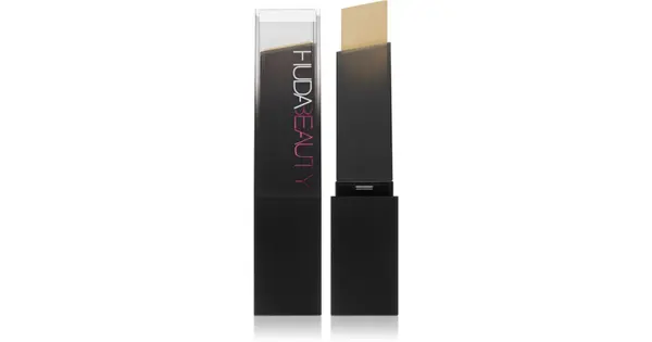 Huda Beauty Faux Filter Foundation Stick concealer covering color Amaretti 12.5 g