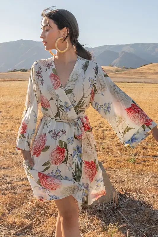 DREAM LOVER FLORAL ROBE