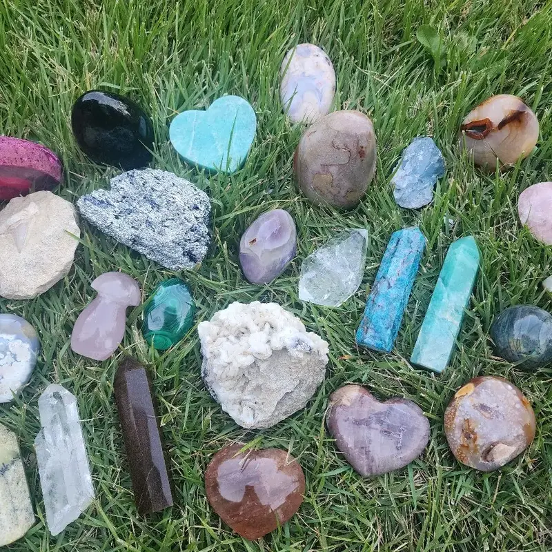 Pick your Own - Gemstone Decor - Assorted Natural Stone Display 1pc