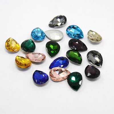 Glass Pointed Back Rhinestone