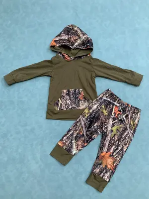 Baby boy camouflage print long sleeve hoodie set
