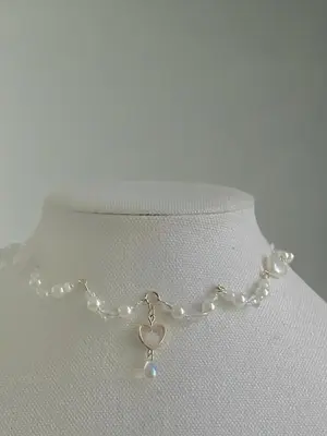 Faux Pearl Decorative Hear Detail Pendent Necklace for Women for Gift, Y2k Style Clavicle Chain Necklace, Fashion Matching Da...