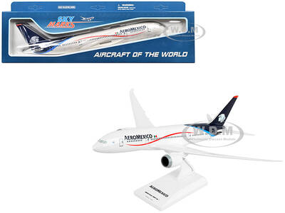 Boeing 787-8 Commercial Aircraft Aeromexico White with Blue Tail (Snap-Fit) 1/200 Plastic Model by Skymarks