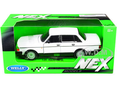 Volvo 240 GL White \