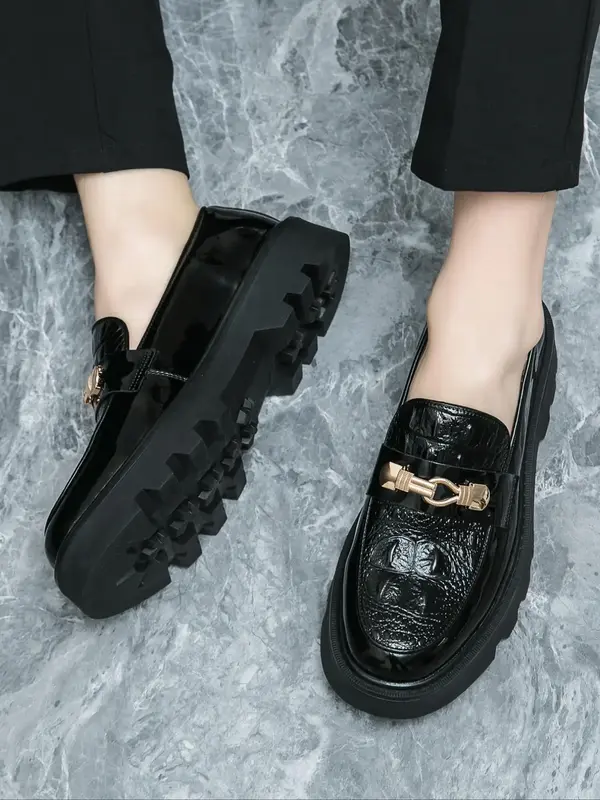 Men's Fashionable Solid Color Medium Shoe Width Round Toe Slip-on Loafers, Casual Comfortable Thick Soled Pu Leather Shoes fo...