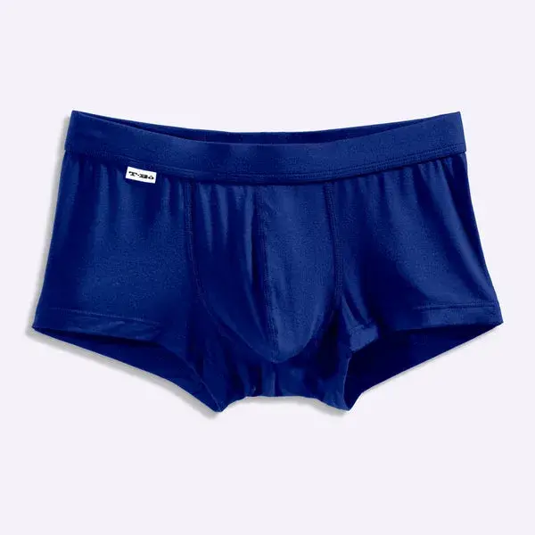 The Blue Depths Trunk | Size: L | 33-36″ | Color: Blue Depths