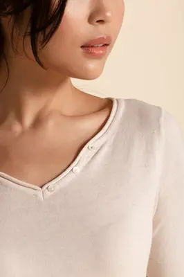 V Button-neck Top - Shell | Size: XS