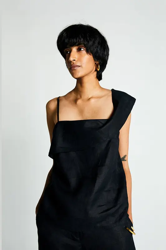The Wandering Wave Top in Black | Color: Black | Size: 3XL
