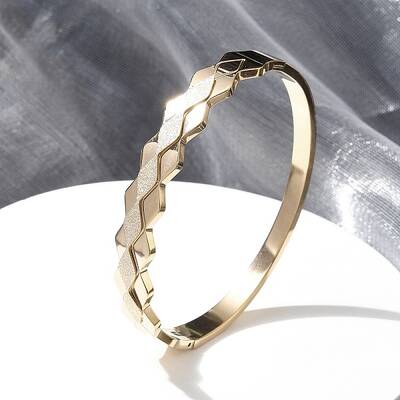 Ion Plating(IP) 304 Stainless Steel Hinged Bangles for Women