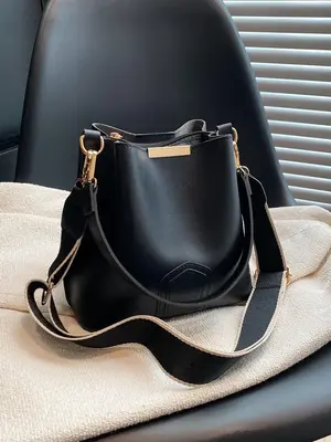 2025 Summer Women's Solid Color Patched Design Crossbody Bag, Fashionable Bucket Bag for Daily Used, Trendy All-match Commute...