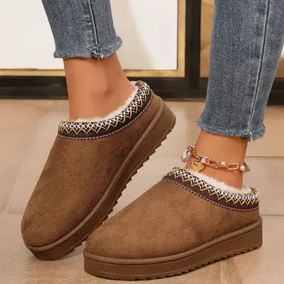 Women’s Platform Slippers Faux Leather Suede Platform Fuzzy Cozy Thick Flat Soles Non-Slip Snow Boot for Indoor Outdoor
