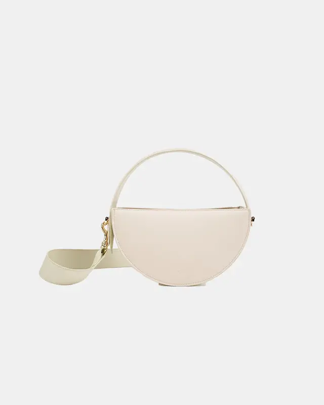 ?? The ONE Corn Leather Bag | Color: Oat x Caramel