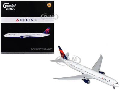 Boeing 767-400ER Commercial Aircraft with Flaps Down Delta Air Lines (N482MH) White with Blue and Red Tail Gemini 200 Ser...