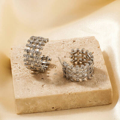 Chic Geometric Brass C-Shaped Stud Earrings