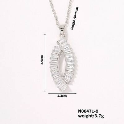 Fashionable and Elegant Brass Pave Clear Cubic Zirconia Horse Eye Pendant Necklaces for Women