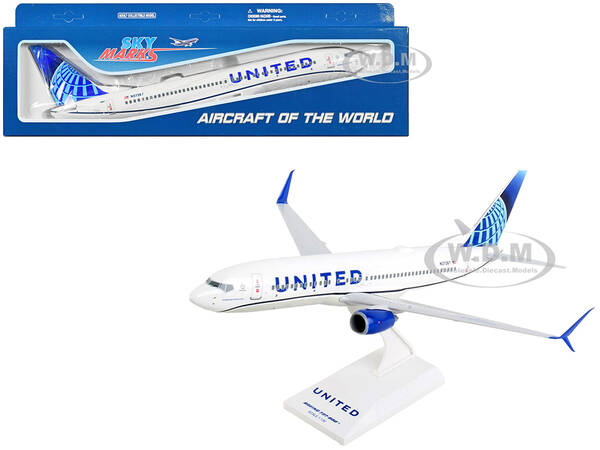 Boeing 737-800 Commercial Aircraft with Wi-Fi Dome United Airlines (N37267) White with Blue Tail (Snap-Fit) 1/130 Plastic Mod...