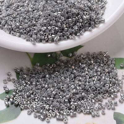 MIYUKI Delica Beads