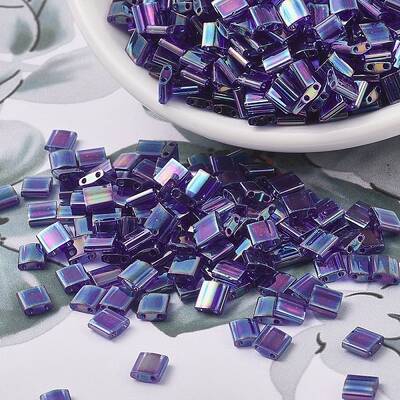 MIYUKI TILA Beads